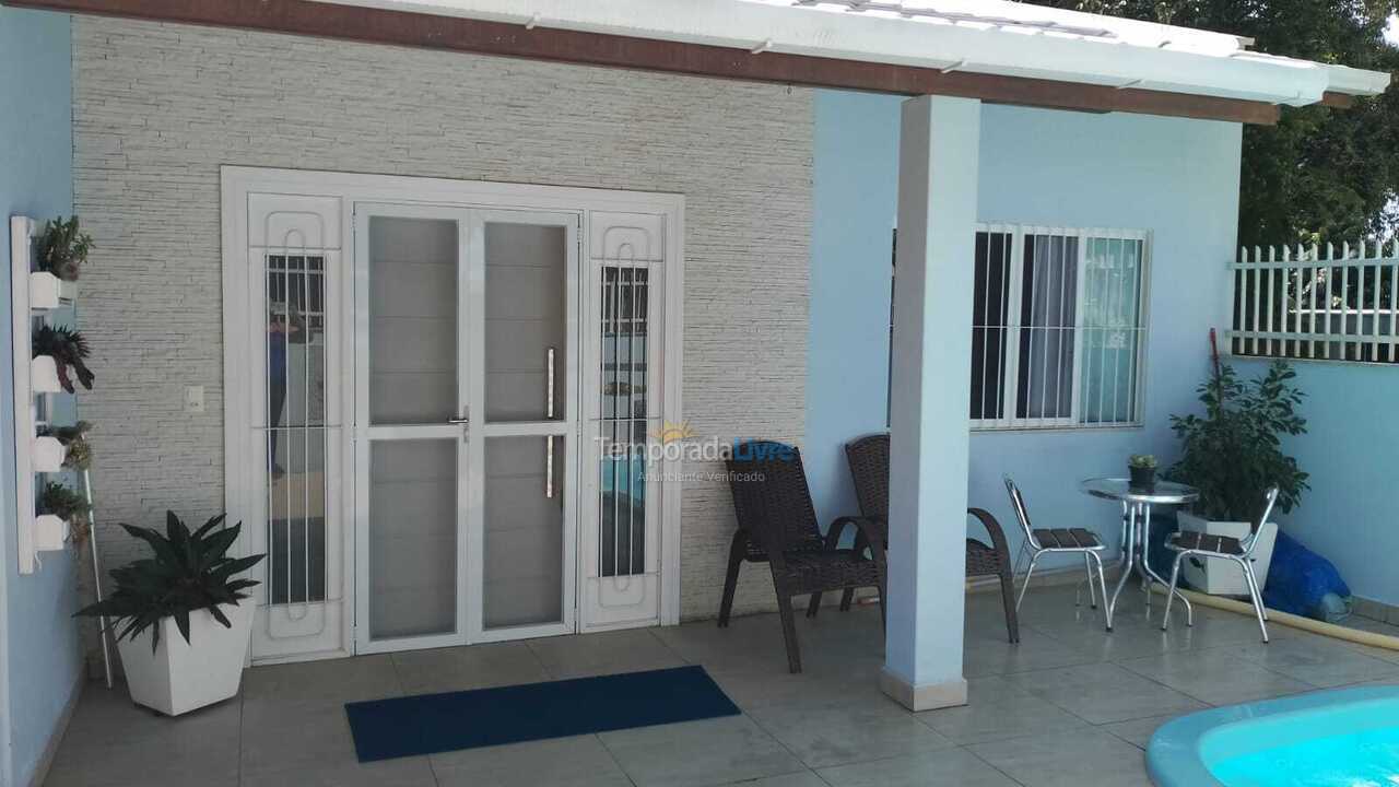 House for vacation rental in Bombinhas (Praia de Zimbros)