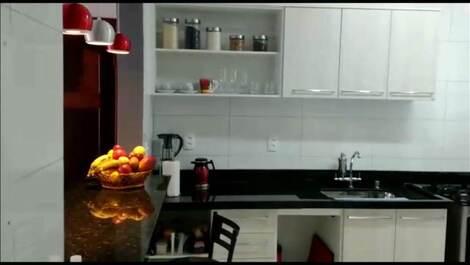 Apartamento, mobília nova. Tudo muito limpo e claro com ótima vista.
