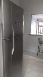 Apartamento, mobília nova. Tudo muito limpo e claro com ótima vista.