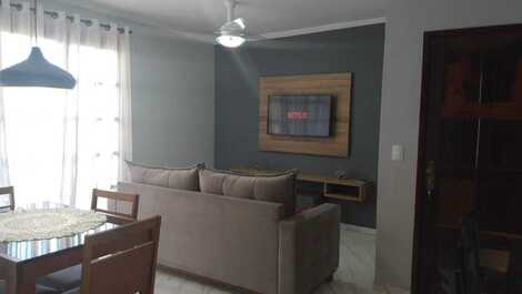 Apartamento, mobília nova. Tudo muito limpo e claro com ótima vista.
