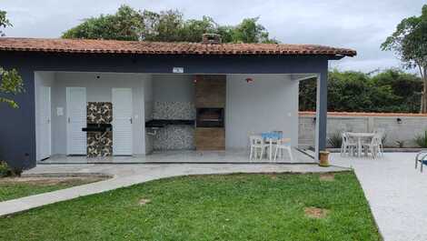 Apartamento, mobília nova. Tudo muito limpo e claro com ótima vista.