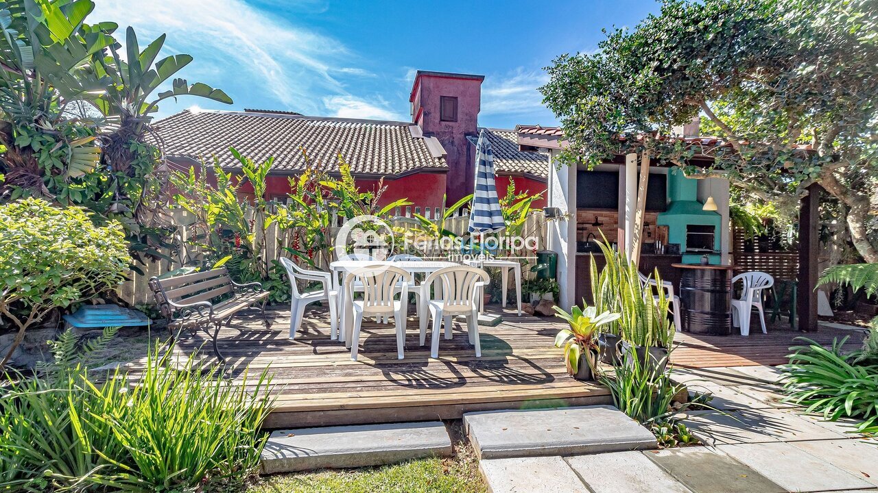 Casa para aluguel de temporada em Florianópolis (Rio Tavares)