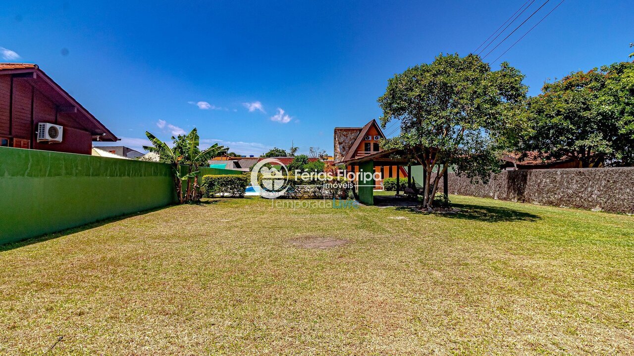 Casa para aluguel de temporada em Florianopolis (Campeche)