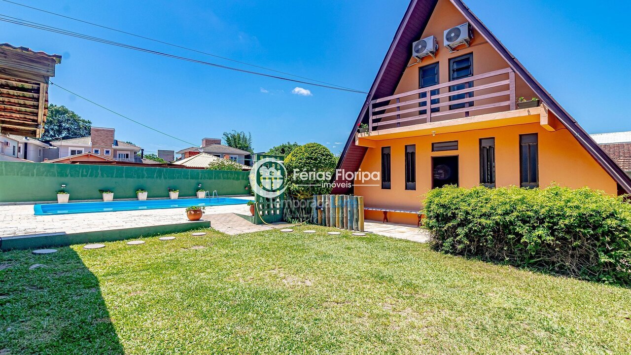 Casa para aluguel de temporada em Florianopolis (Campeche)