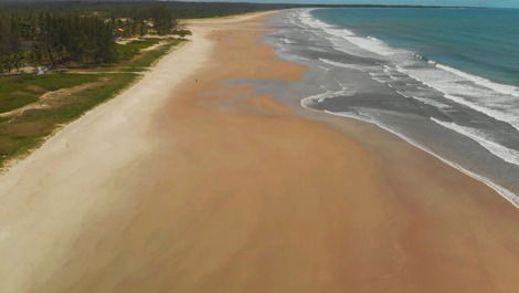 Acogedor apto cerca de la playa de Taquary Guaibim, amueblado para 4 personas.