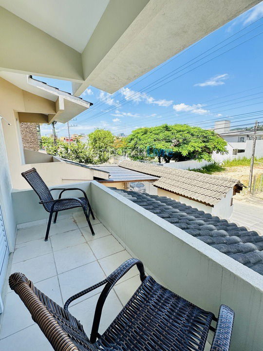 Casa para alquiler de vacaciones em Bombinhas (Praia de Bombas)