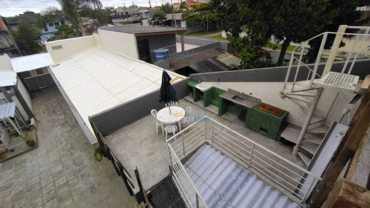 Apartamento para aluguel de temporada em Matinhos (Balneário Currais)