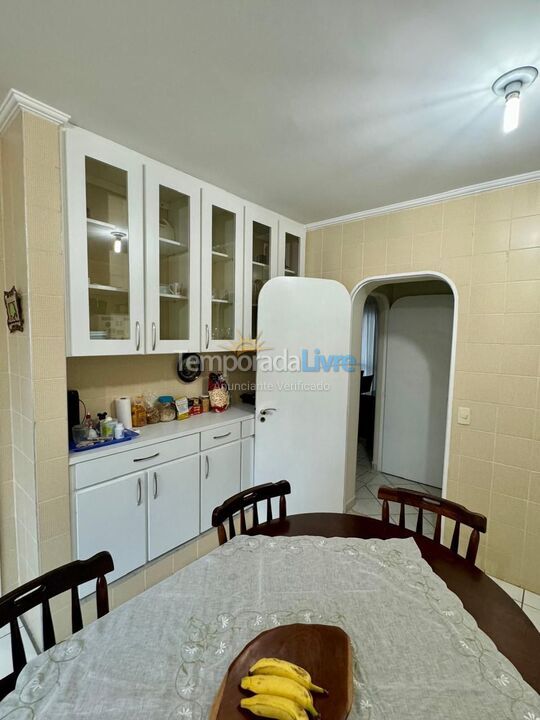 Apartamento para aluguel de temporada em Guarujá (Pitangueiras)