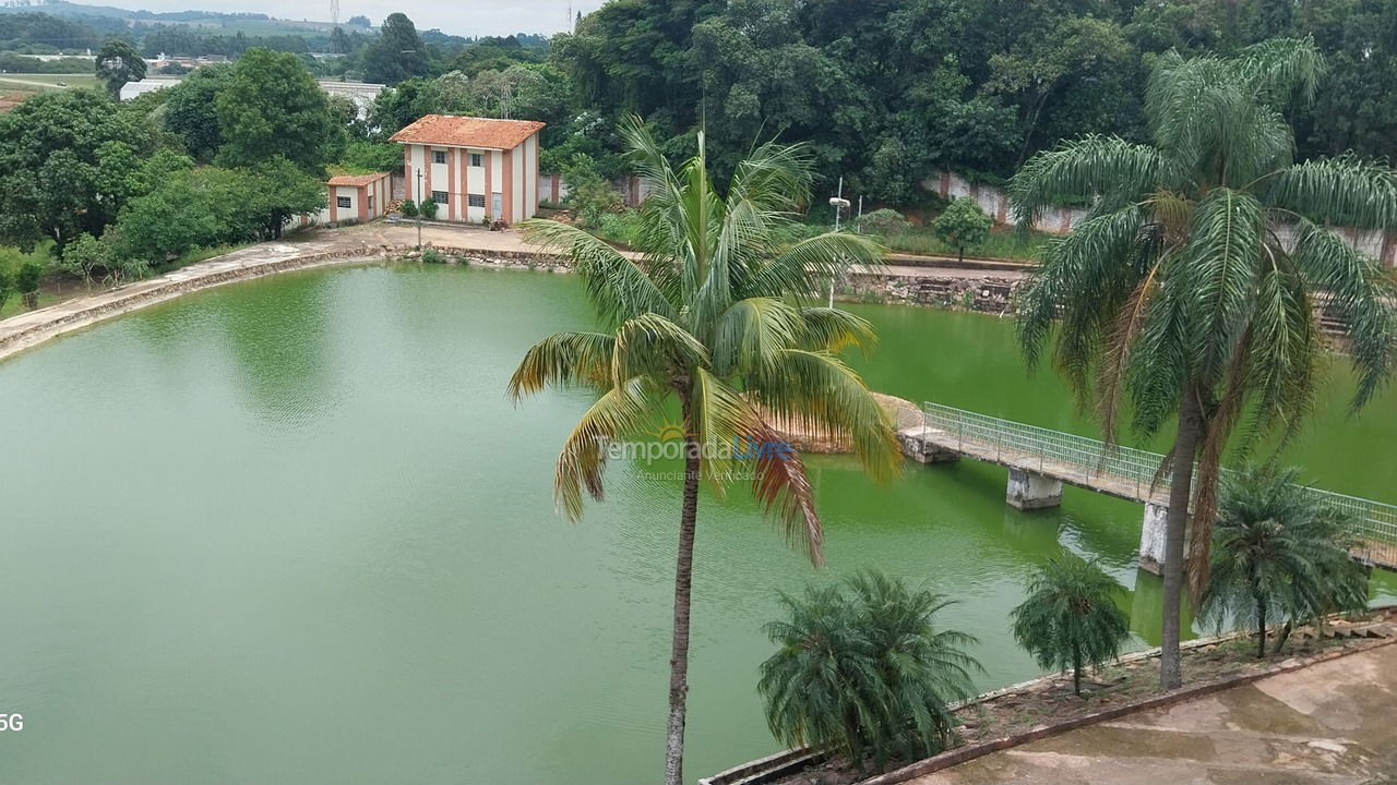 Granja para alquiler de vacaciones em Cabreúva (Jacaré)