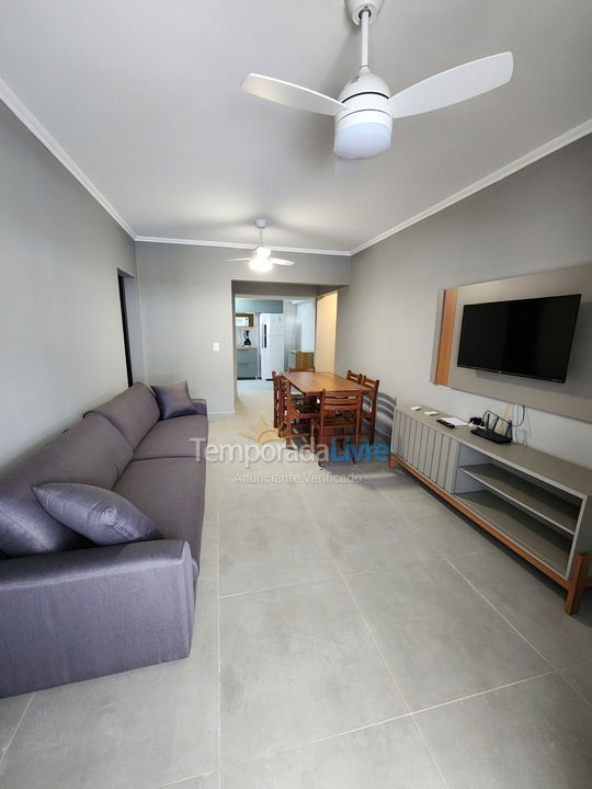 Apartamento para aluguel de temporada em Itapema (Meia Praia)