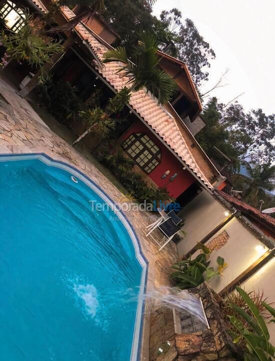 House for vacation rental in Ilhabela (água Branca)