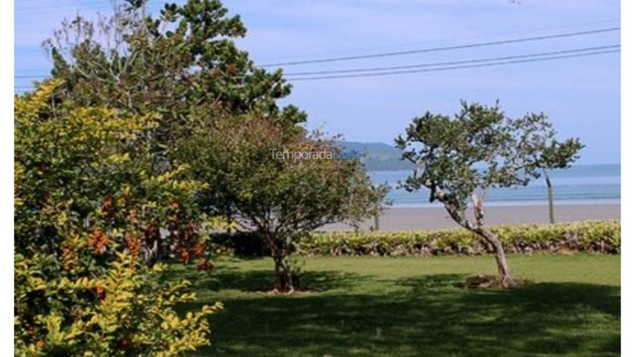 House for vacation rental in Ubatuba (Praia Enseada)