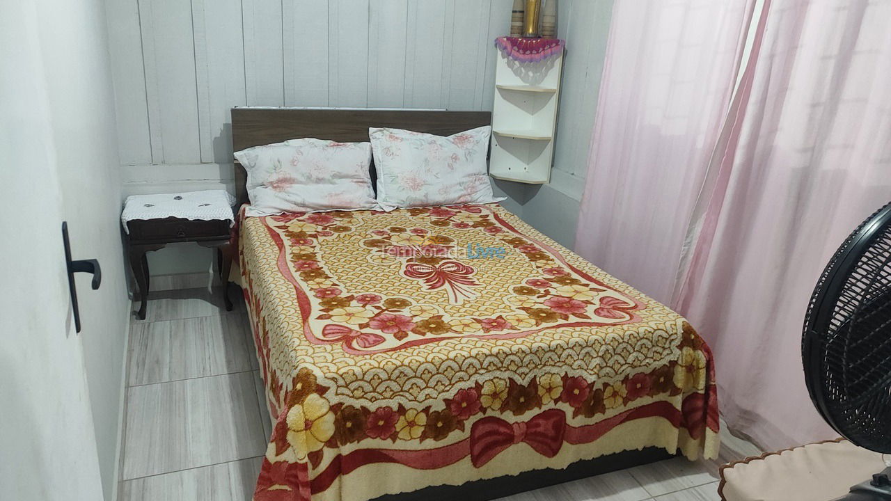Casa para aluguel de temporada em Guaratuba (Coroados)