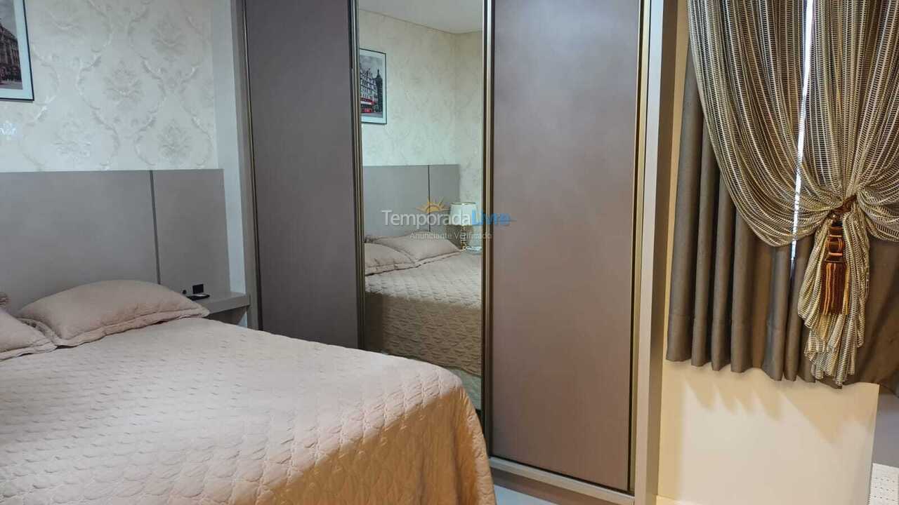 Apartamento para alquiler de vacaciones em Itapema (Meia Praia)
