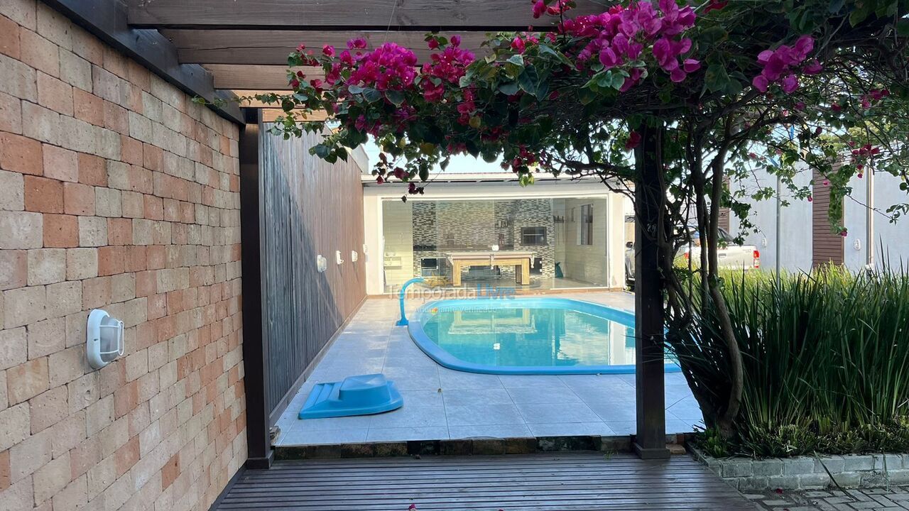 Casa para alquiler de vacaciones em Palhoça (Praia do Sonho)