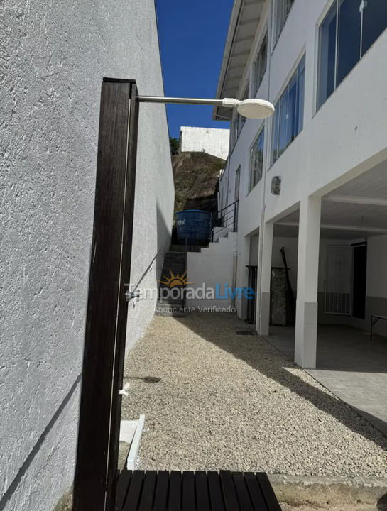 Apartamento para aluguel de temporada em Florianópolis (Praia da Lagoinha)