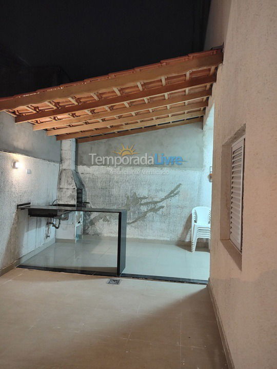 Apartamento para aluguel de temporada em Ubatuba (Itaguá)