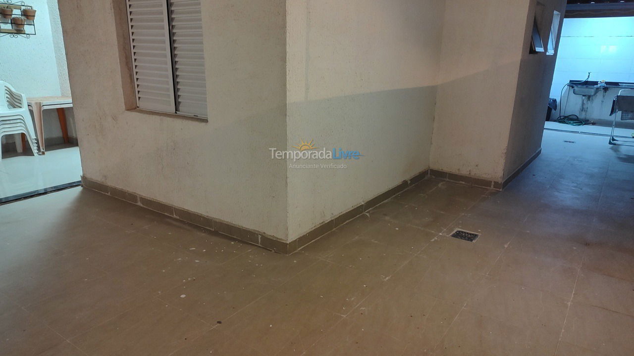 Apartamento para aluguel de temporada em Ubatuba (Itaguá)