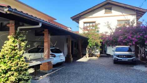 Casa para alugar em Bombinhas - Mariscal