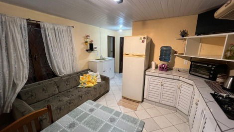 Great house in Enseada, 2 bedrooms with AC, WI-FI, barbecue