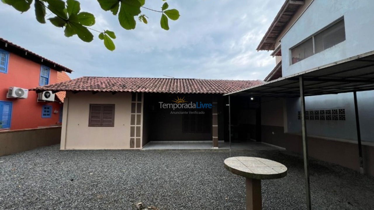 House for vacation rental in São Francisco do Sul (Enseada)