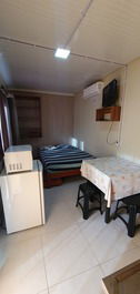 BEAUTIFUL KITNET - 3 PEOPLE, AIR CONDITIONING, 300M FROM THE BEACH