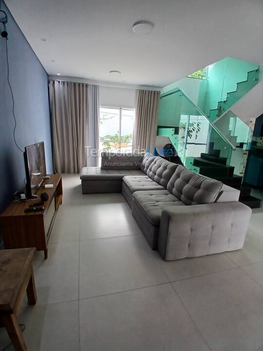 House for vacation rental in Guarujá (Jardim Virginia Praia da Enseada)