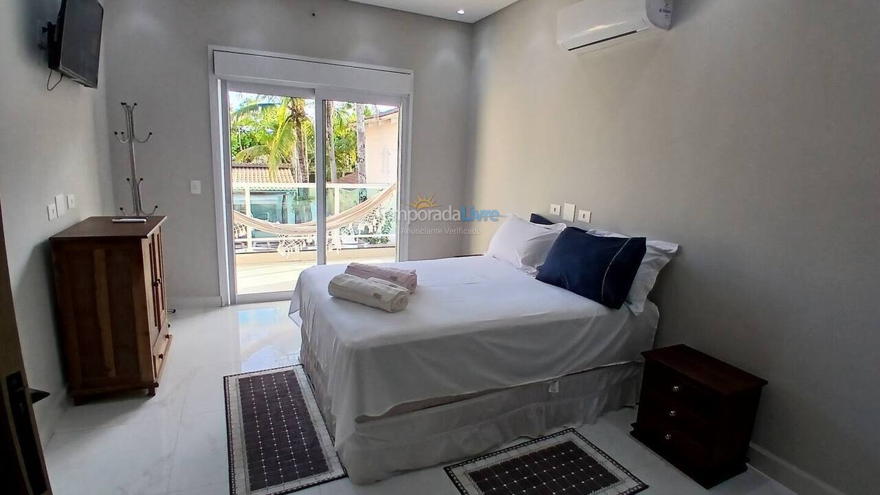 Casa para alquiler de vacaciones em Guarujá (Jardim Virginia Praia da Enseada)