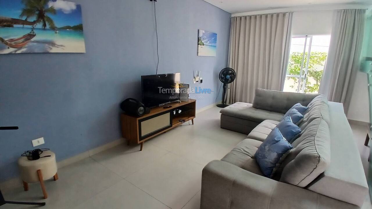 Casa para alquiler de vacaciones em Guarujá (Jardim Virginia Praia da Enseada)