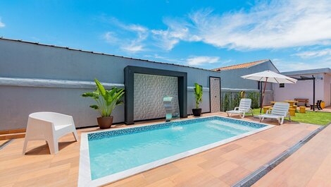 Apartamento c/ Piscina e AC 02 |Brazilian Corner