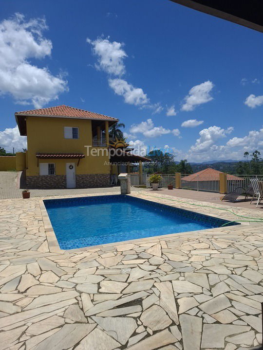 Granja para alquiler de vacaciones em Igaratá (Bairro Fazenda São Pedro)