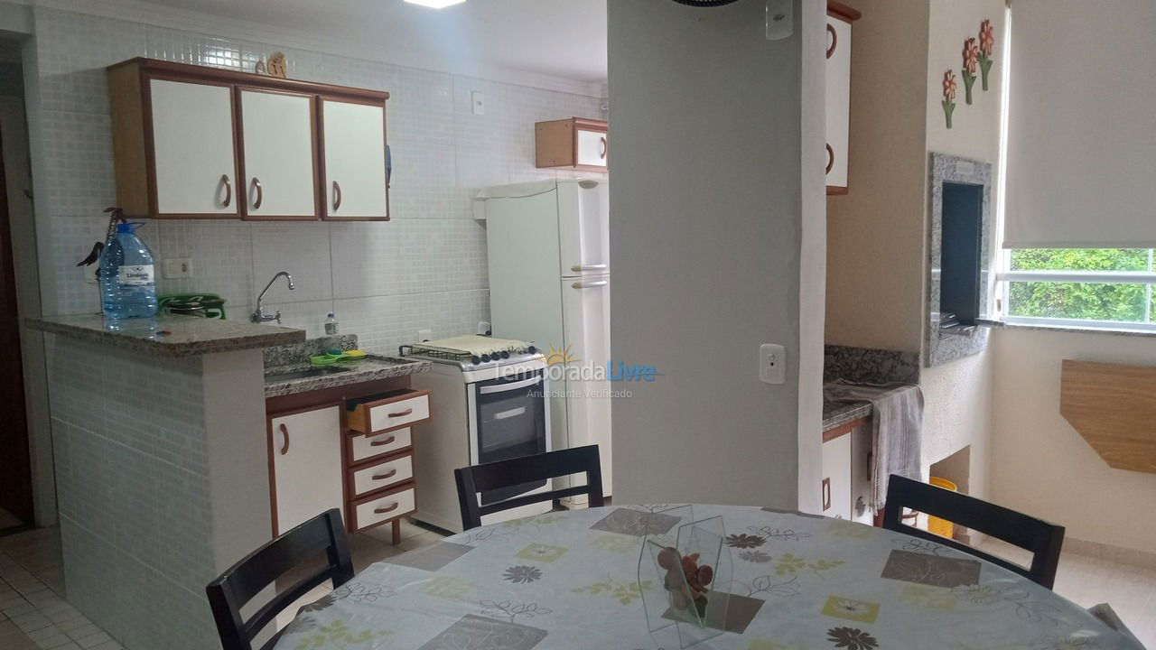 Apartamento para aluguel de temporada em Ubatuba (Itaguá)
