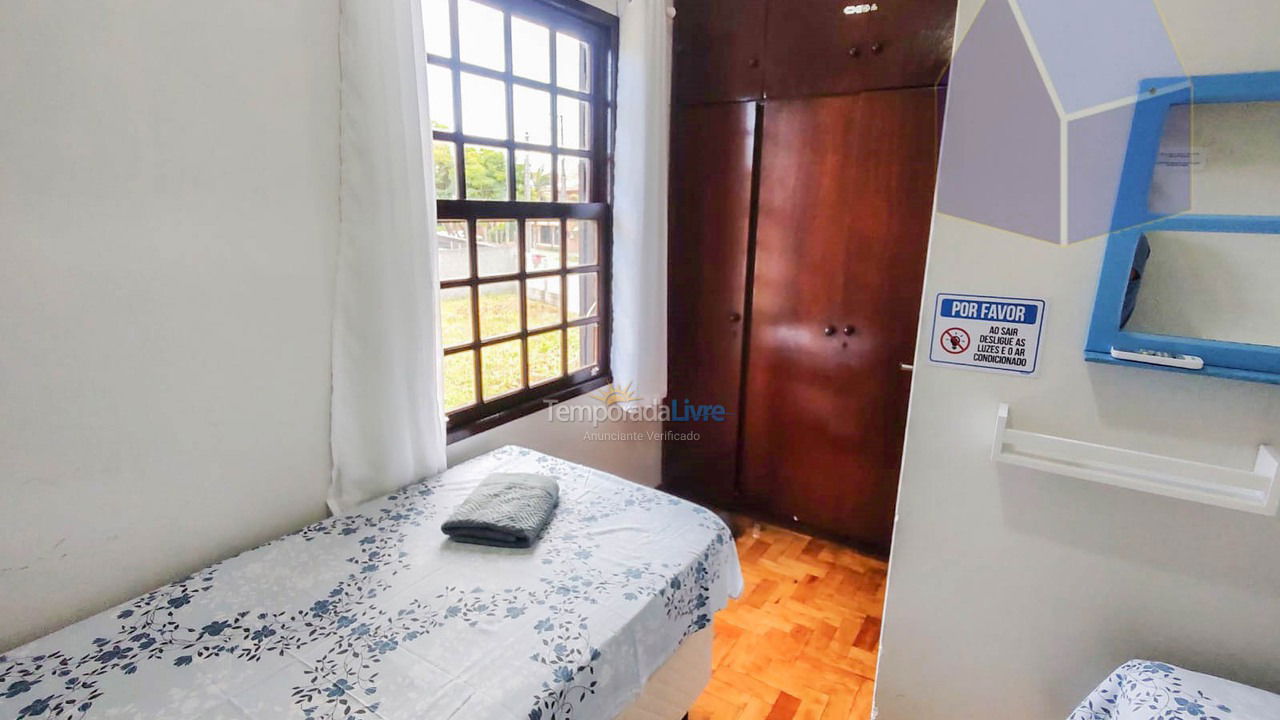 Casa para aluguel de temporada em Florianópolis (Cachoeira do Bom Jesus)