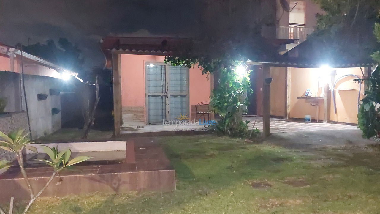 Casa para aluguel de temporada em Florianopolis (Praia dos Ingleses)