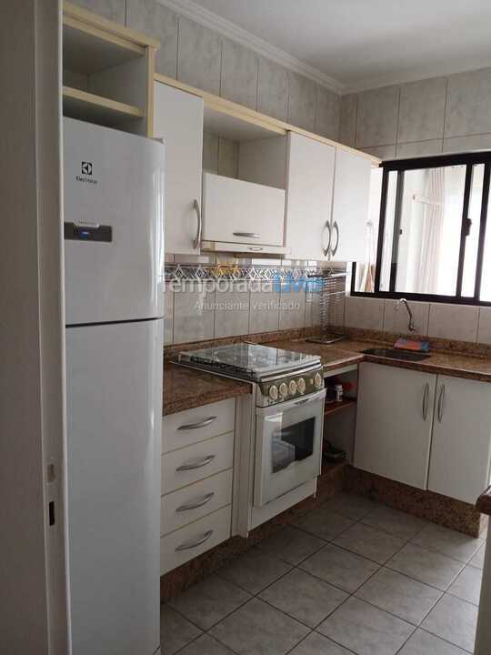 Apartamento para aluguel de temporada em Balneário Camboriú (Praia Central)