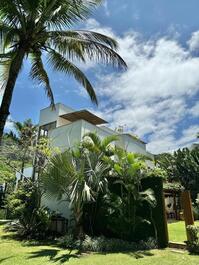 House in a condominium right on the sand on Barra do Sahy beach