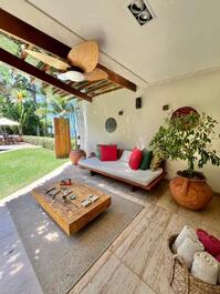 House in a condominium right on the sand on Barra do Sahy beach