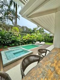 House in a condominium on Engenho beach