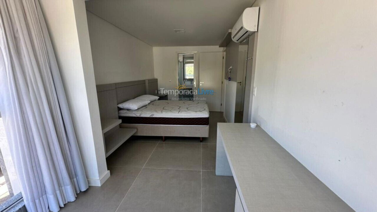 Apartamento para aluguel de temporada em Governador Celso Ramos (Palmas)