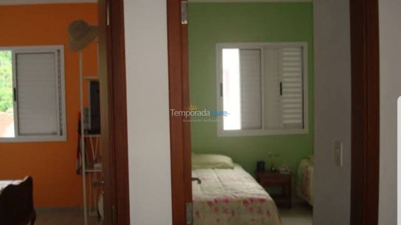 Apartment for vacation rental in Ubatuba (Centro)