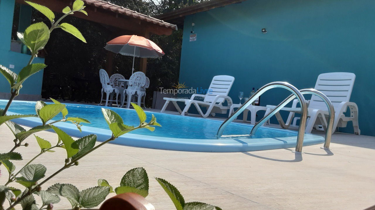 Casa para alquiler de vacaciones em Caraguatatuba (Praia Massaguaçu)