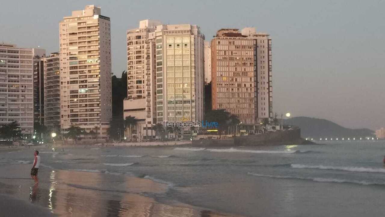 Apartamento para aluguel de temporada em Guarujá (Pitangueiras)