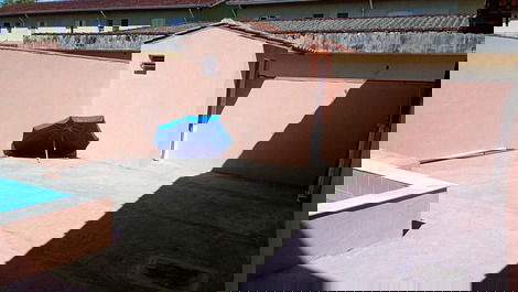 Quintal e piscina