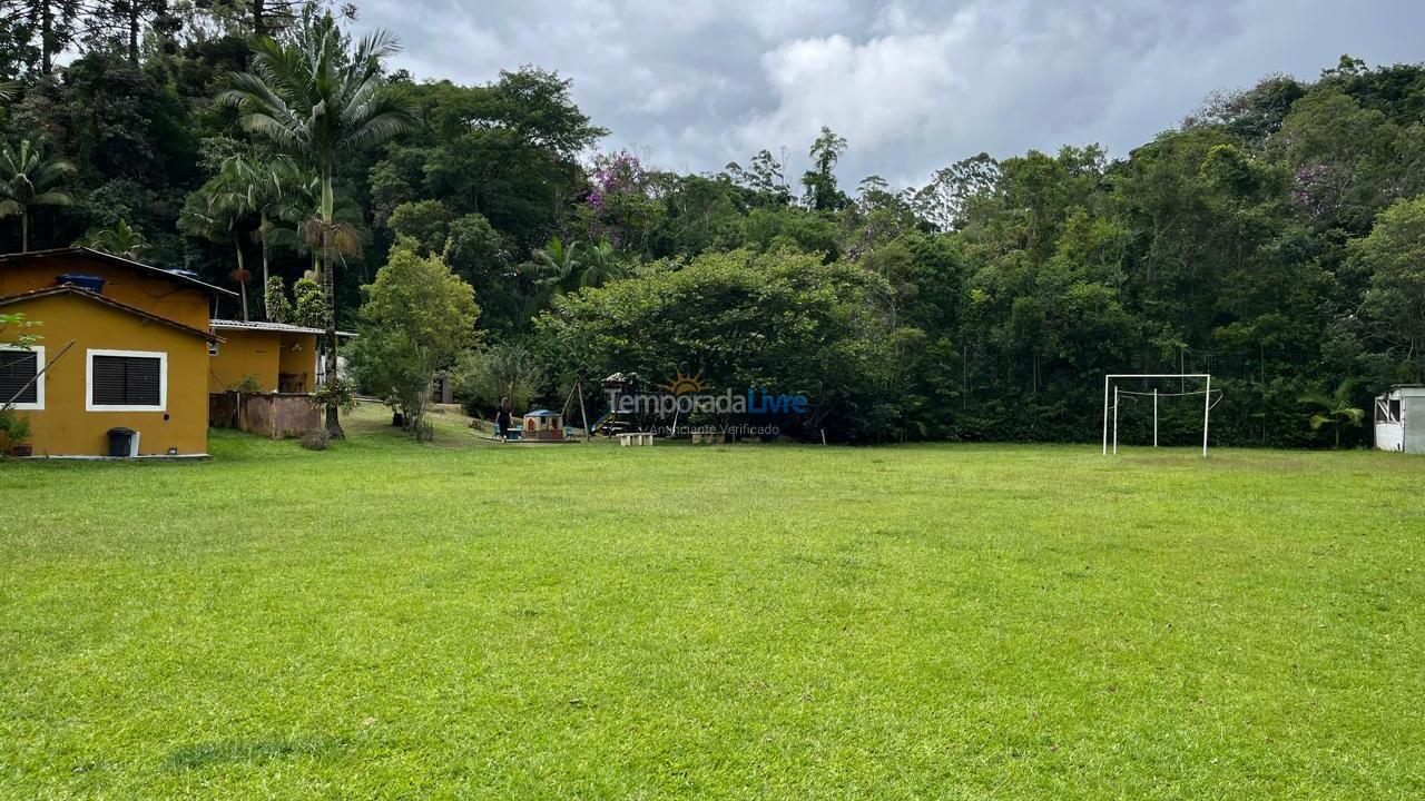 Granja para alquiler de vacaciones em Juquitiba (Ritas)