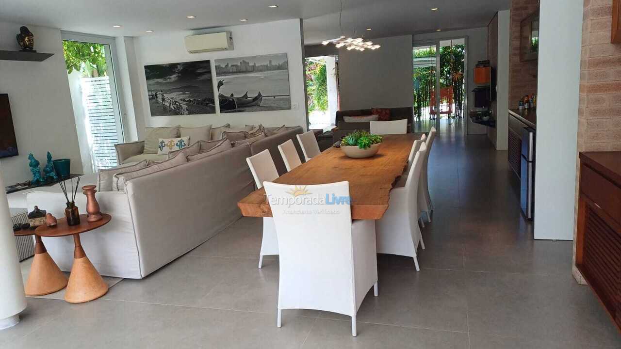 House for vacation rental in São Sebastião (Praia da Baleia)