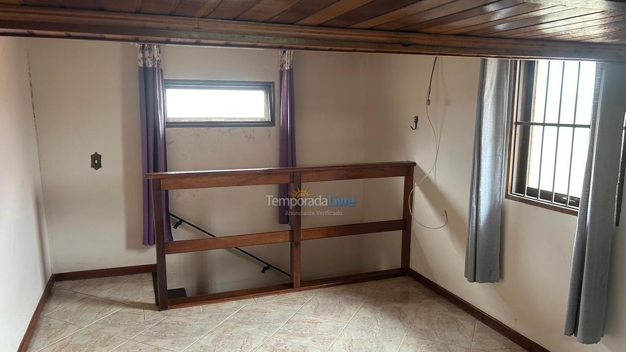 Casa para aluguel de temporada em Armação dos Búzios (Bairro Rasa)