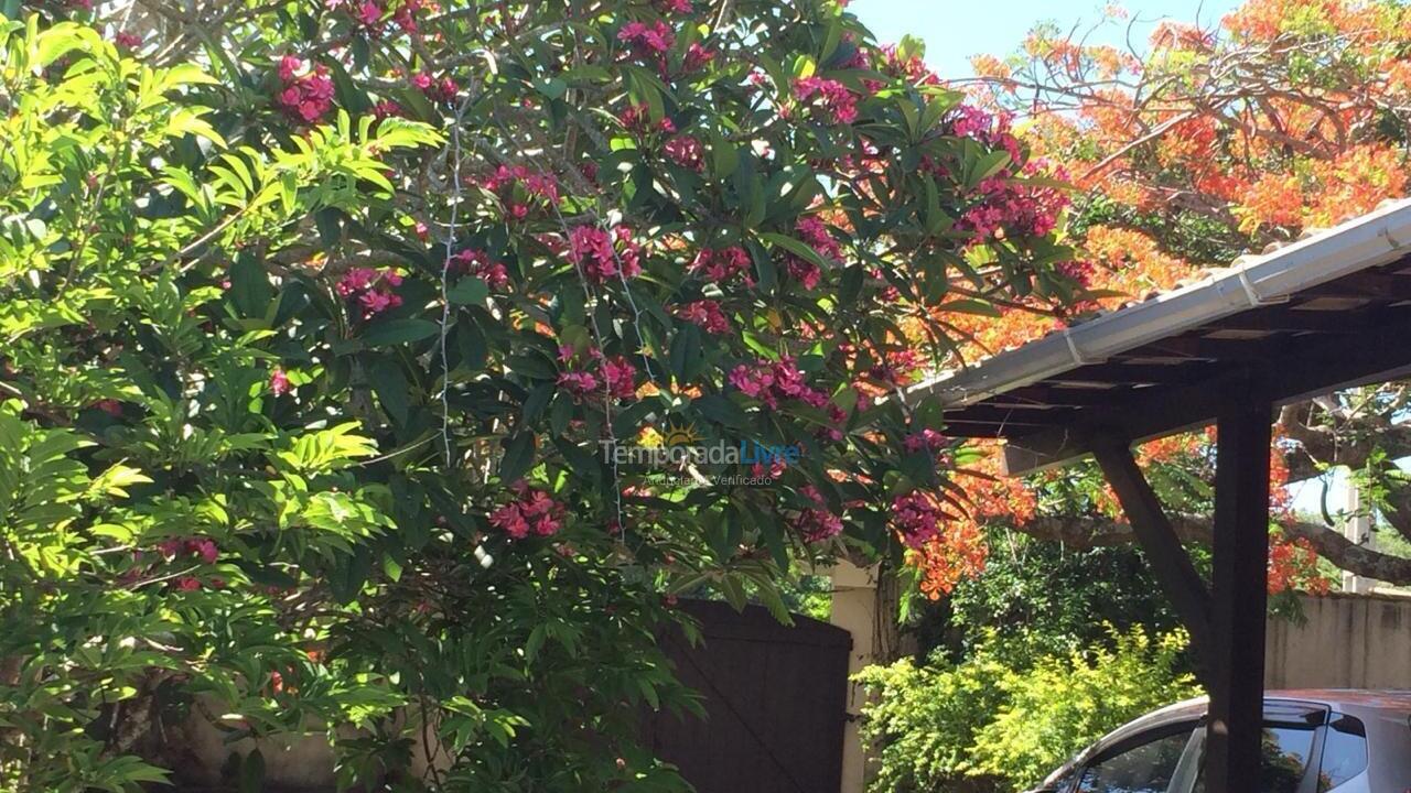 Casa para aluguel de temporada em Armação dos Búzios (Bairro Rasa)