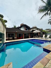 Casa para alugar em São Sebastião - Praia da Baleia