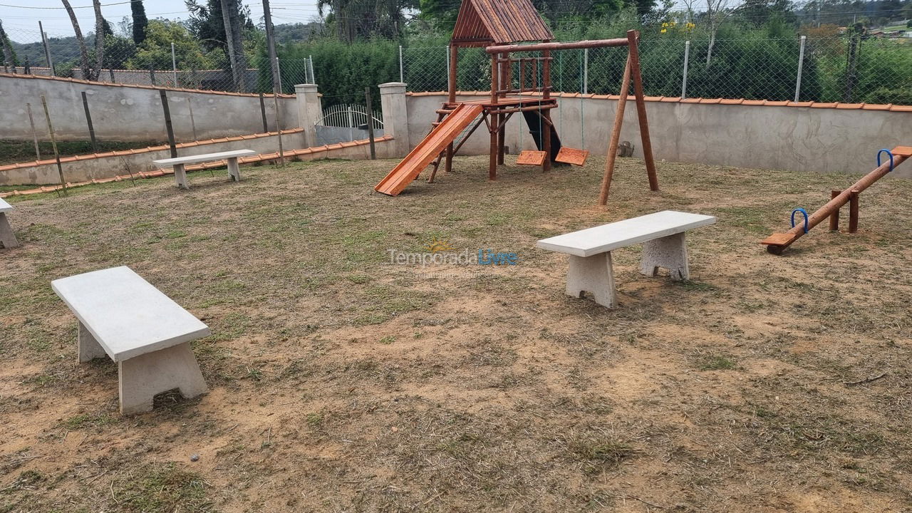 Casa para aluguel de temporada em São Roque (Pavão)