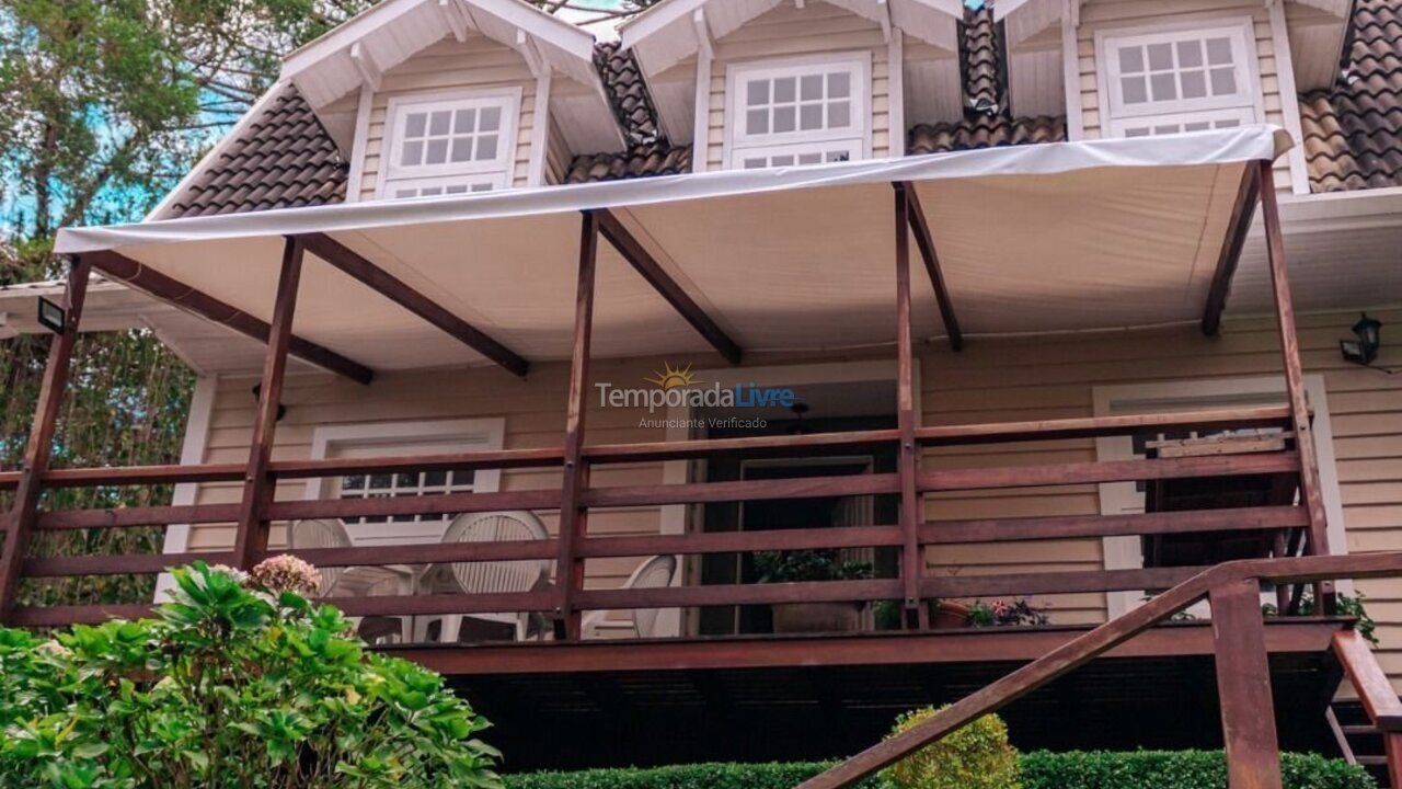 Casa para aluguel de temporada em Campos do Jordão (Fojo)